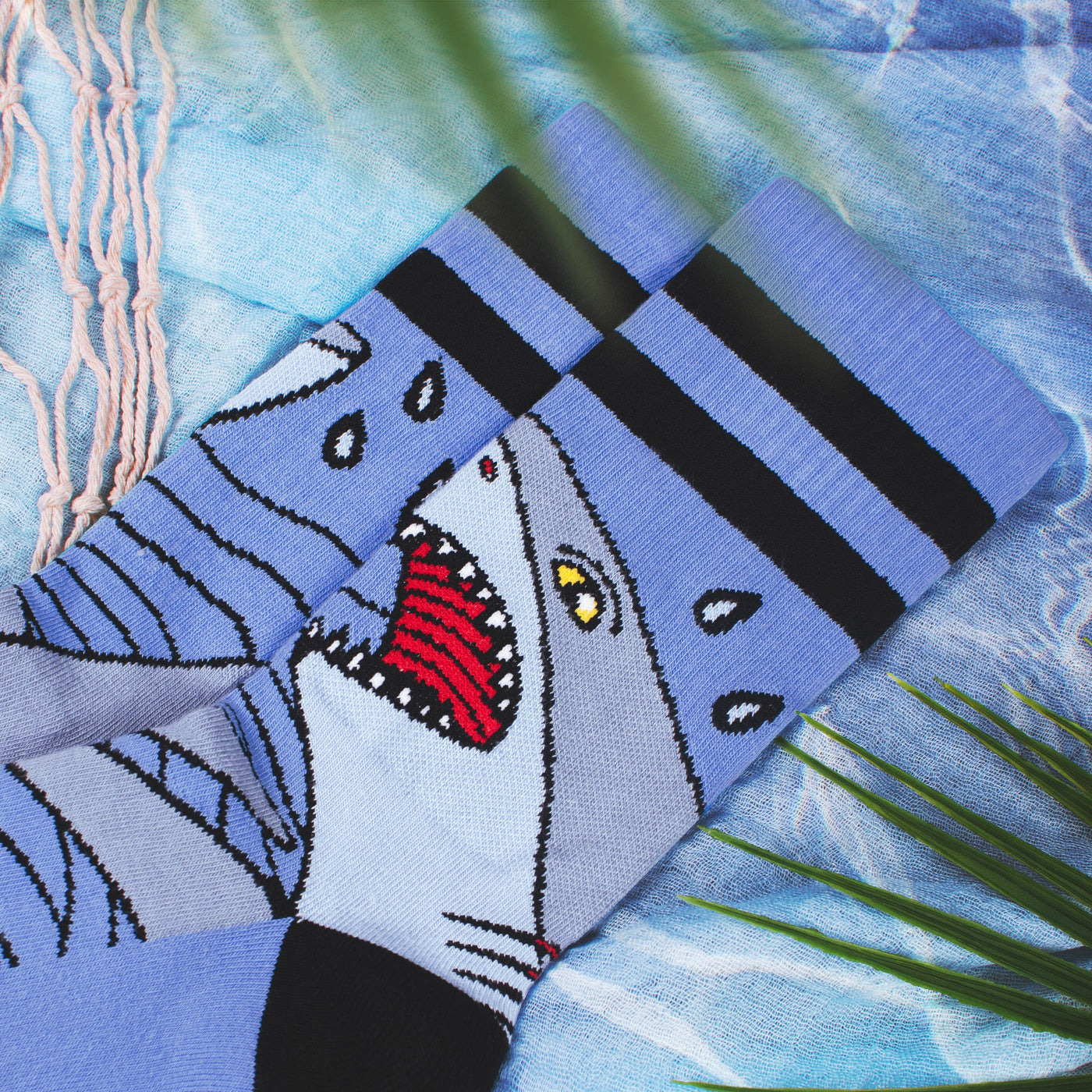Shark Strike - Mid High - AmericanSocks