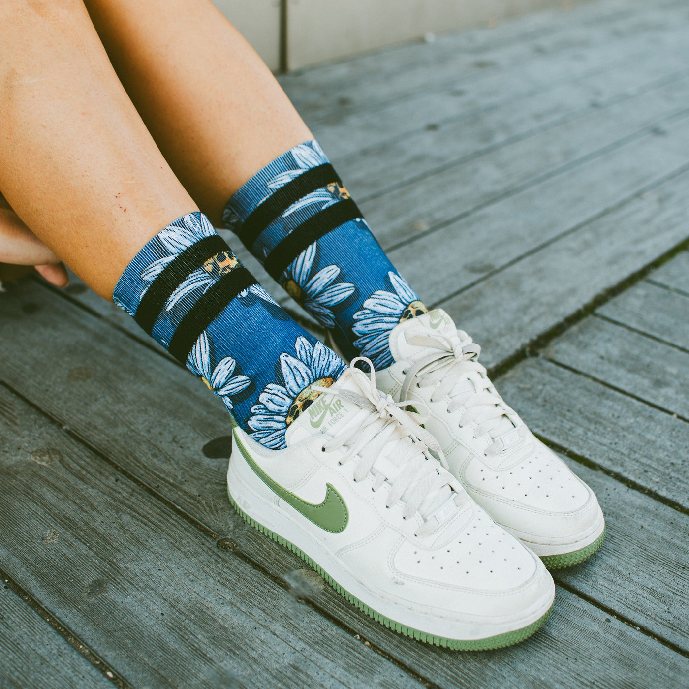 Daisies - Mid High - AmericanSocks